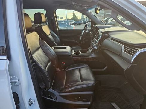 Used 2018 Chevrolet Suburban LT image 14