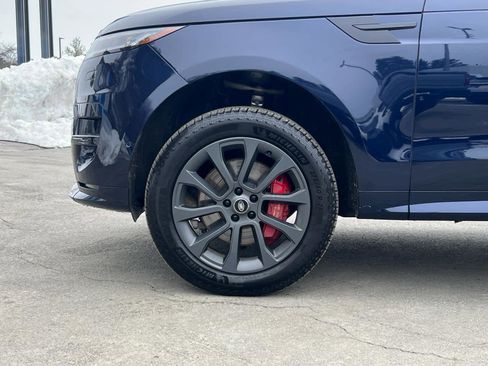 Used 2023 Land Rover Range Rover Sport SE Dynamic image 11