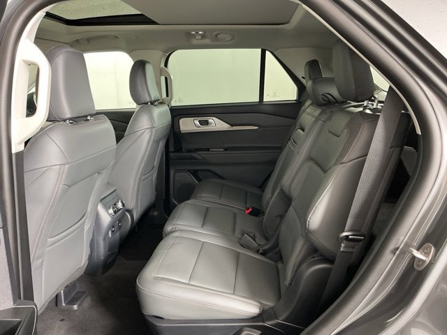Used 2026 Ford Explorer Active w/ Active Comfort Package AWD/4WD image 27
