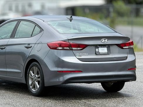 Used 2018 Hyundai Elantra SEL FWD image 16