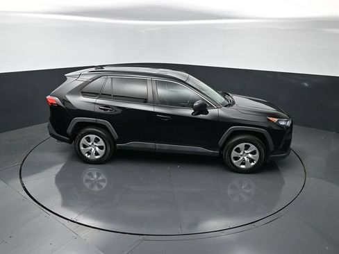 Used 2021 Toyota RAV4 LE FWD image 20
