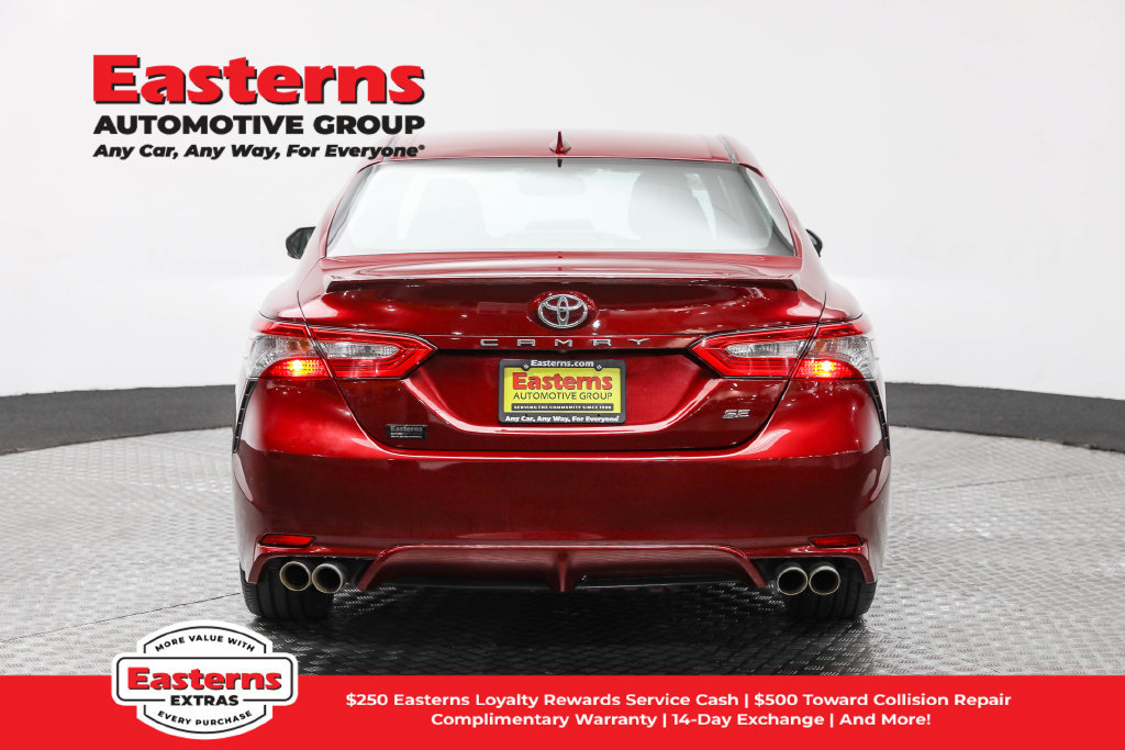 Used 2018 Toyota Camry SE w/ Audio Package FWD image 7