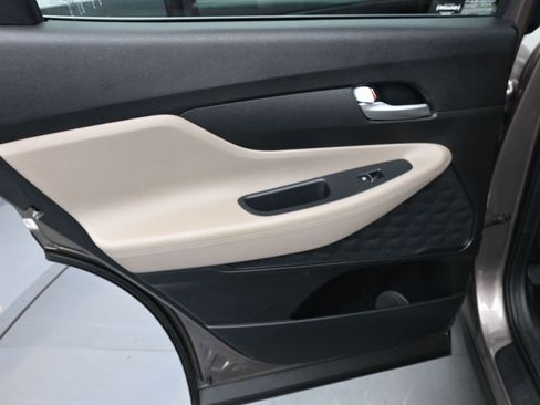 Used 2020 Hyundai Santa Fe SEL image 22