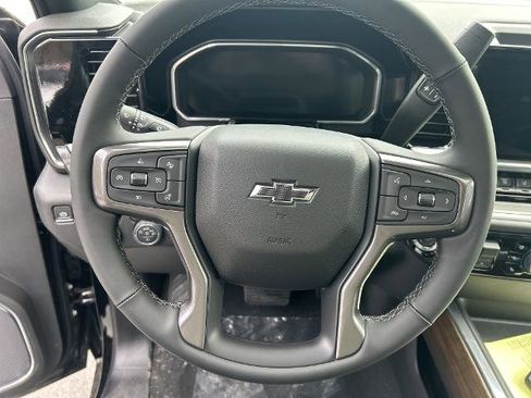 New 2026 Chevrolet Silverado 2500 High Country w/ High Country Premium Package AWD/4WD image 13