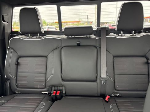 New 2026 GMC Sierra 2500 AT4X w/ AT4X AEV Edition AWD/4WD image 32