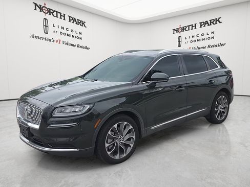 Used 2023 Lincoln Nautilus Reserve w/ Luxury Package FWD image 1