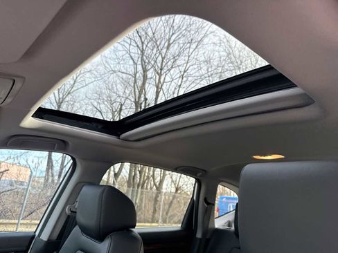 Used 2018 Honda CR-V Touring image 23