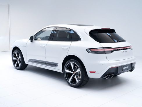 Certified 2026 Porsche Macan Turbo AWD/4WD image 3