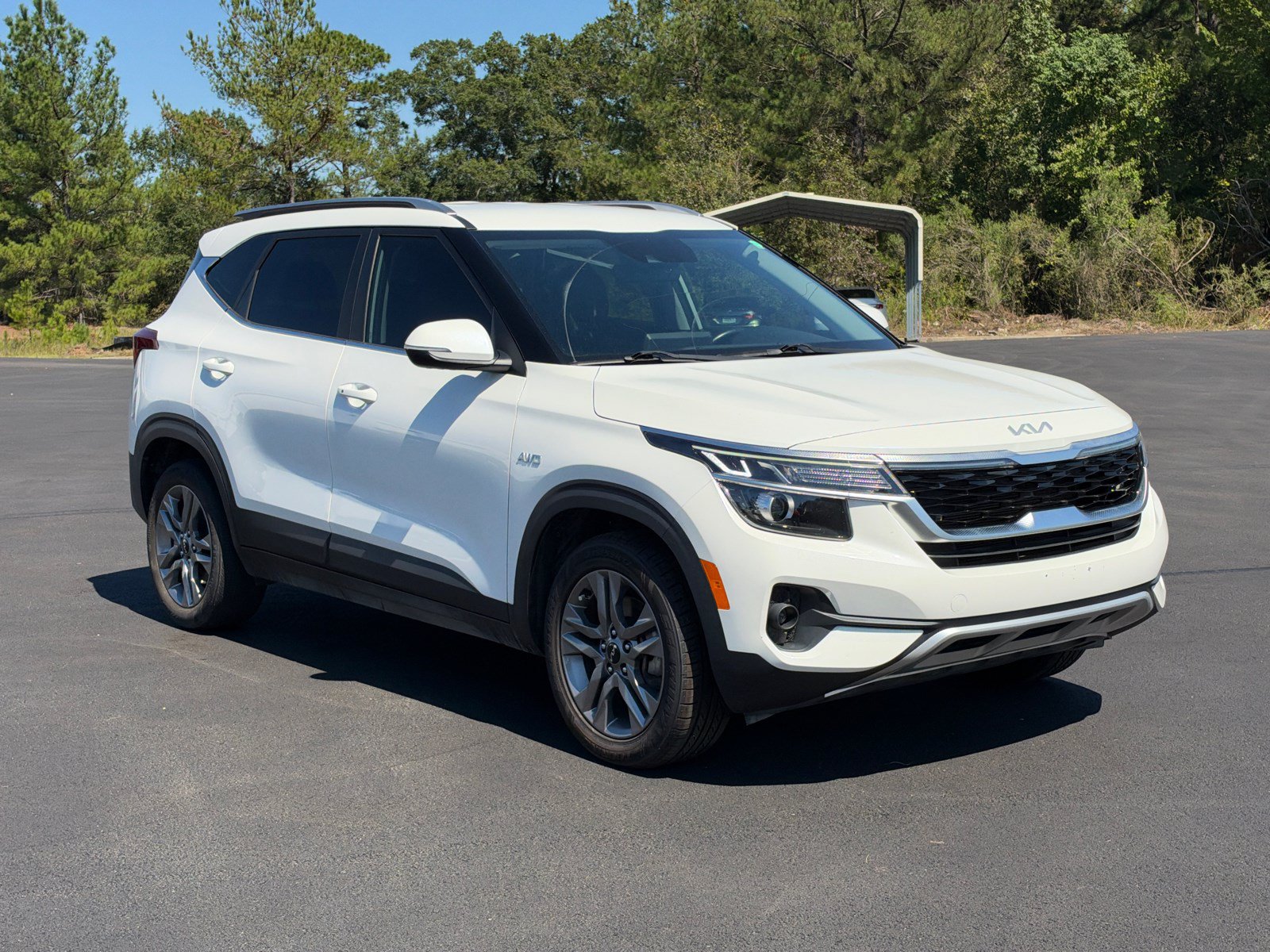 Used 2023 Kia Seltos S AWD/4WD image 3