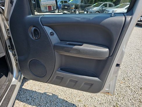 Used 2004 Jeep Liberty Sport w/ PWR Convenience Group AWD/4WD image 22