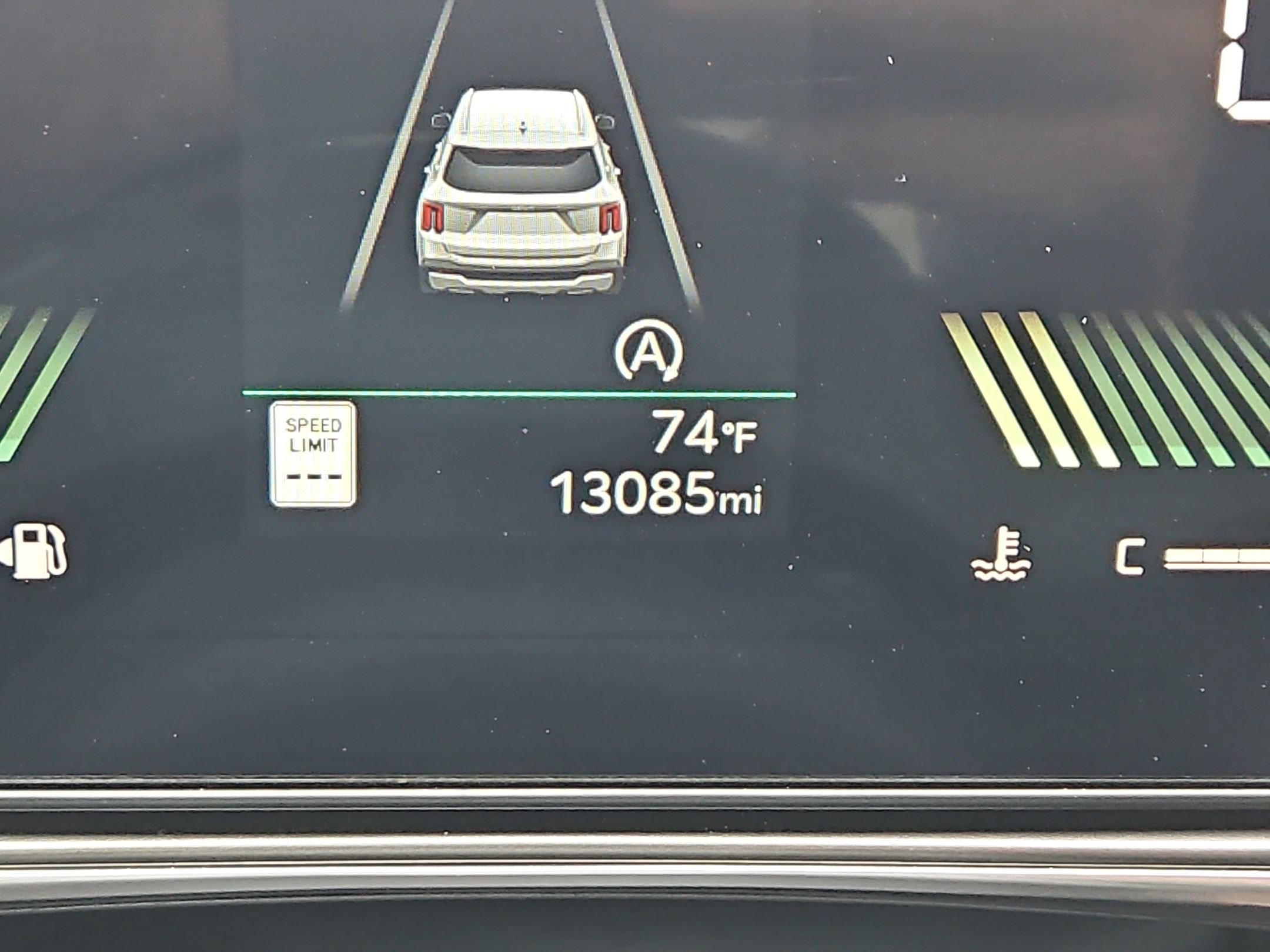 Used 2025 Kia Sorento S w/ Panoramic Sunroof Package FWD image 30