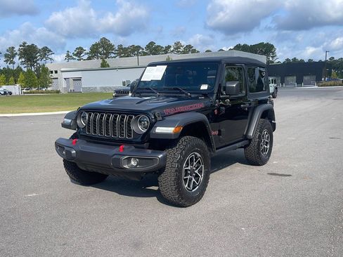 Certified 2025 Jeep Wrangler Rubicon AWD/4WD image 3