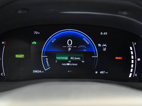 Used 2025 Toyota Camry LE FWD image 32