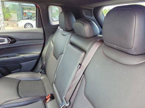 Used 2025 Jeep Compass Trailhawk AWD/4WD image 13