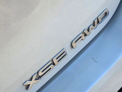 Used 2021 Toyota Highlander XSE image 7