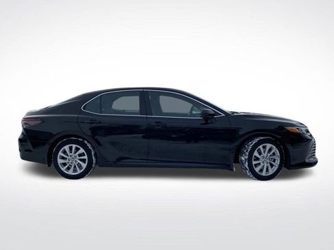 Used 2023 Toyota Camry LE image 2