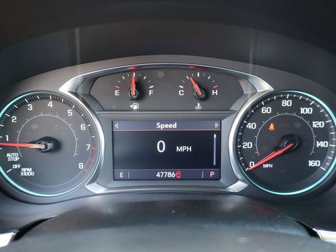 Used 2023 Chevrolet Traverse LT AWD/4WD image 15