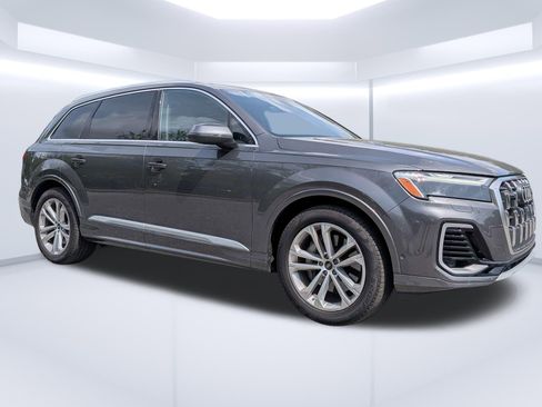 Certified 2025 Audi Q7 3.0T Premium Plus w/ Premium Plus Package AWD/4WD image 1