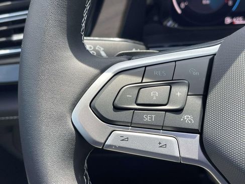 New 2026 Volkswagen Atlas SE FWD image 22