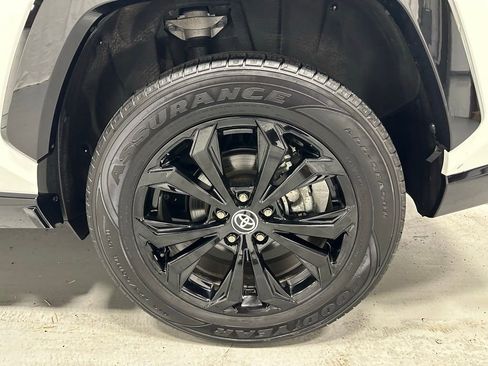 Used 2025 Toyota RAV4 XSE w/ Weather Package image 66