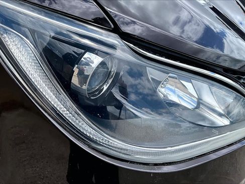 Used 2017 Chrysler Pacifica Touring-L w/ Tire & Wheel Group FWD image 27