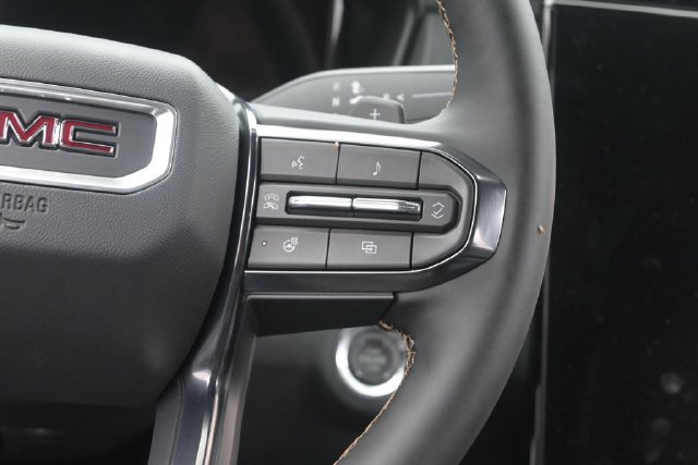 New 2026 GMC Terrain AT4 w/ LPO, Black Badging Package AWD/4WD image 29