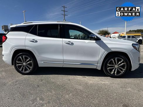 Used 2019 GMC Terrain Denali image 2