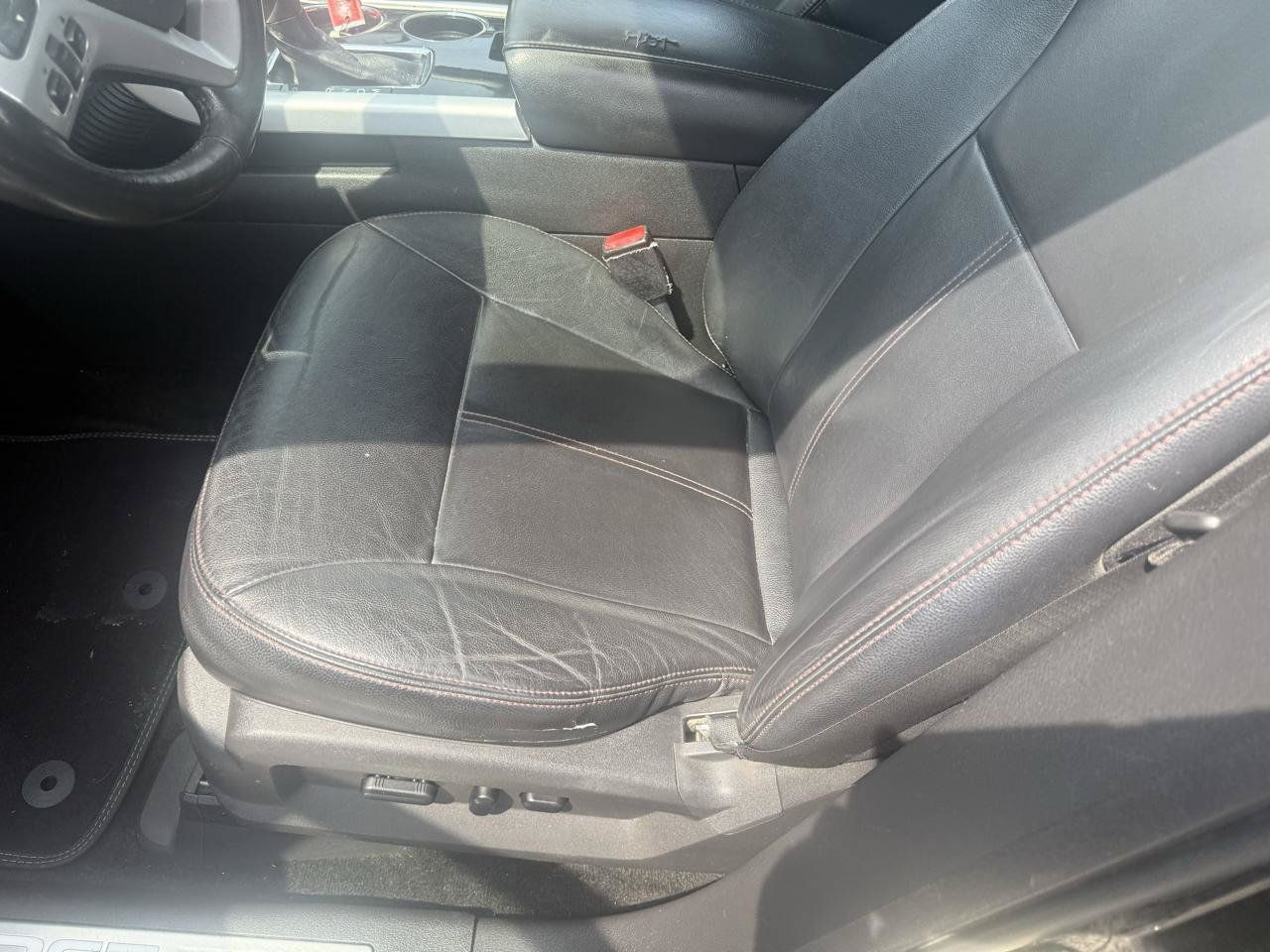 Used 2011 Ford Edge Limited w/ 301A Rapid Spec Order Code FWD image 14