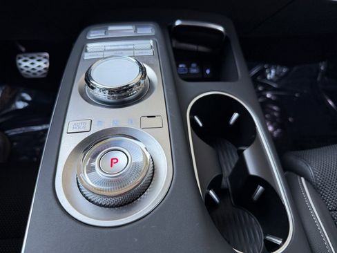 Used 2025 Genesis GV70 2.5T w/ Sport Prestige Package image 25