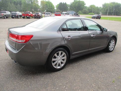 Used 2010 Lincoln MKZ FWD image 8