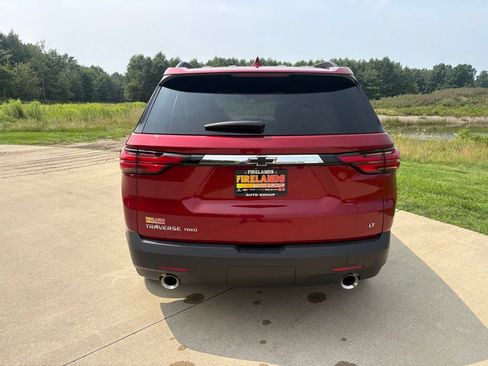 Used 2023 Chevrolet Traverse LT w/ LT Premium Package AWD/4WD image 8