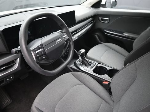 Used 2025 Kia K4 FWD image 19