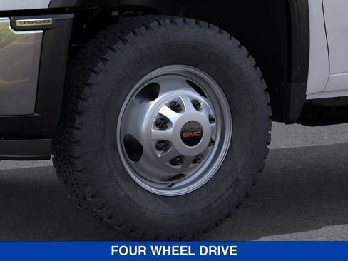 New 2025 GMC Sierra 3500 Pro w/ Convenience Package AWD/4WD image 10
