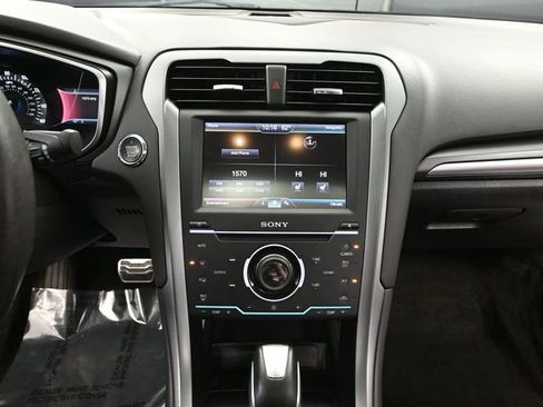 Used 2013 Ford Fusion Titanium image 28