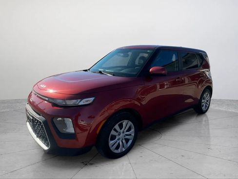 Used 2022 Kia Soul LX FWD image 1