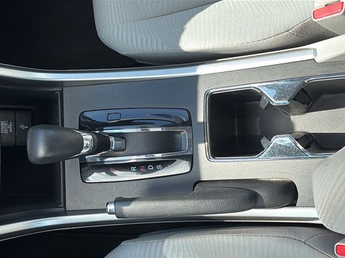 Used 2015 Honda Accord LX image 15