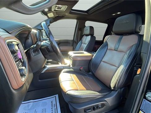 Used 2021 Chevrolet Silverado 3500 High Country image 9