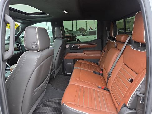 Used 2025 GMC Sierra 1500 Denali Ultimate image 18