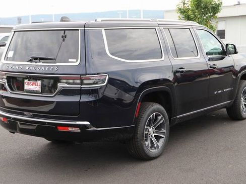 New 2024 Jeep Grand Wagoneer L 4WD w/ Convenience Group III image 6