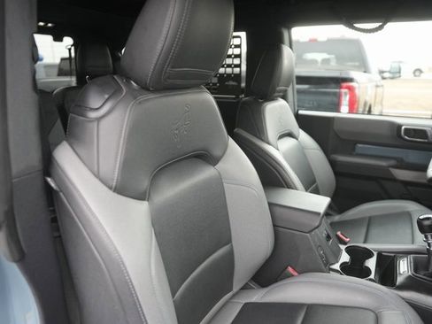 Certified 2022 Ford Bronco Black Diamond image 15