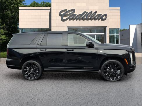 New 2026 Cadillac Escalade Platinum Sport w/ LPO, ONYX Package image 6