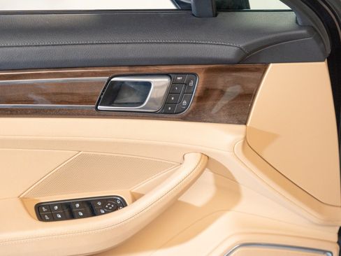 Certified 2023 Porsche Panamera Platinum Edition RWD image 16