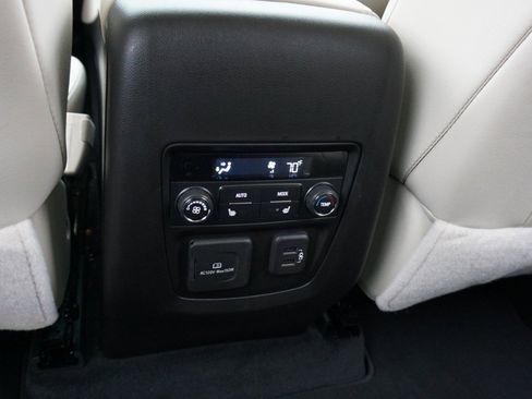 Used 2023 Buick Enclave Premium w/ Experience Buick Package image 31