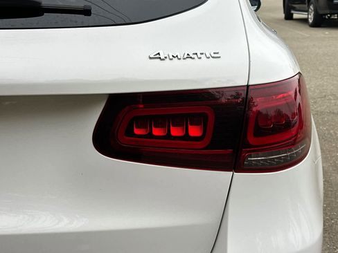 Used 2022 Mercedes-Benz GLC 300 4MATIC image 16