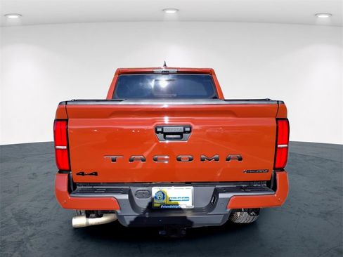 Used 2025 Toyota Tacoma TRD Off-Road w/ TRD Off Road Premium Package image 8