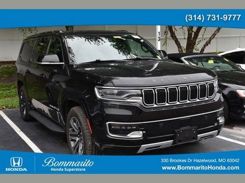 Used 2023 Jeep Wagoneer L Series II AWD/4WD image 1