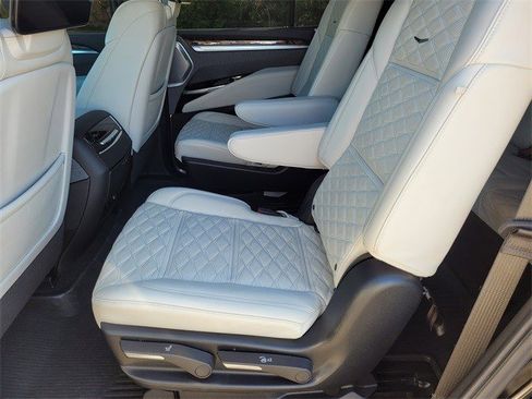 Certified 2025 Cadillac Escalade Sport Platinum w/ LPO, Floor Liner Package image 14