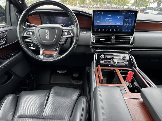 Used 2022 Lincoln Navigator L Reserve AWD/4WD image 18