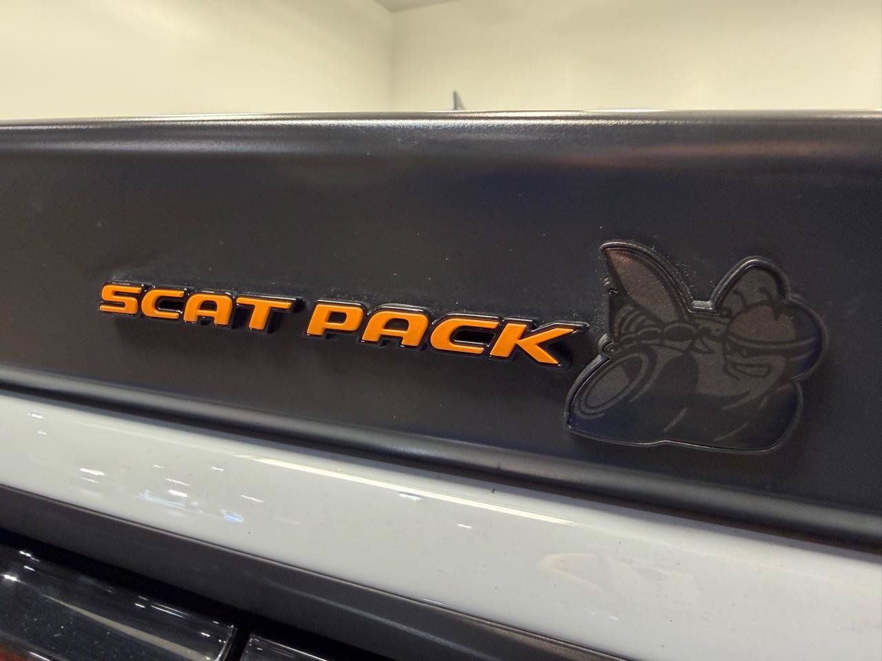 Used 2022 Dodge Challenger R/T Scat Pack RWD image 28