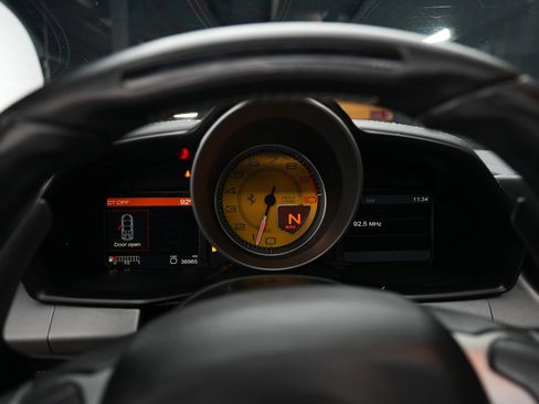 Used 2013 Ferrari 458 Spider RWD image 23
